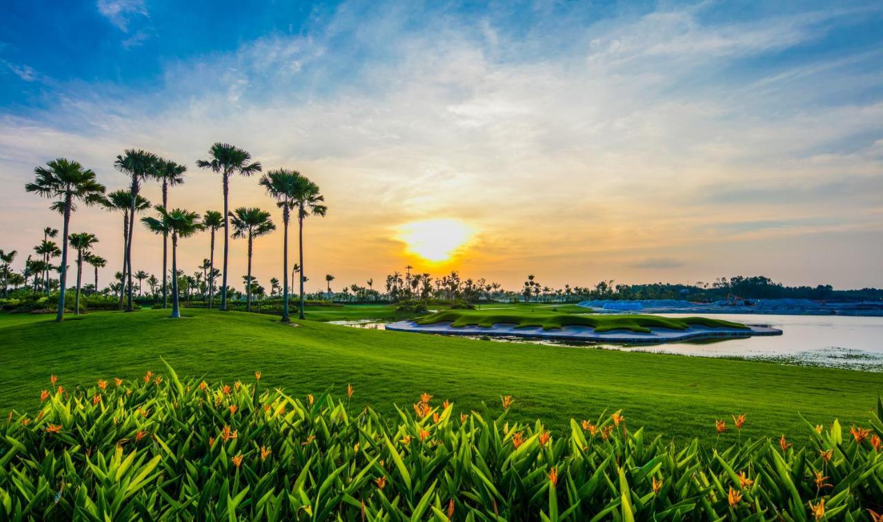 Forest City Golf Hotel نوساجايا المظهر الخارجي الصورة