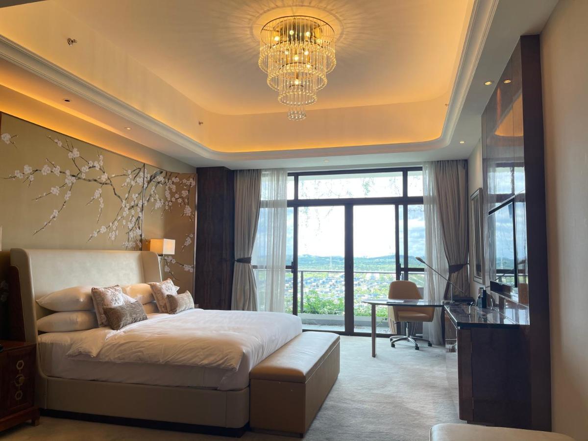 Forest City Golf Hotel نوساجايا المظهر الخارجي الصورة