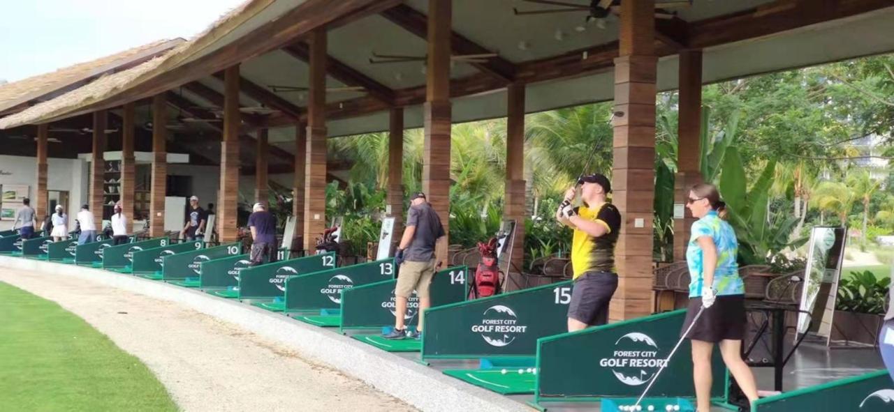 Forest City Golf Hotel نوساجايا المظهر الخارجي الصورة