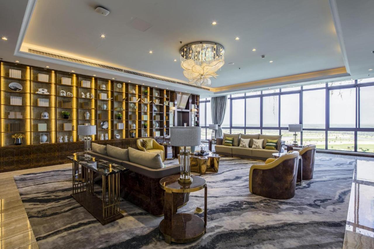 Forest City Golf Hotel نوساجايا المظهر الخارجي الصورة
