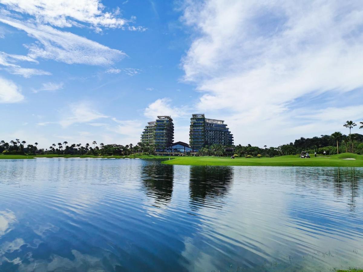 Forest City Golf Hotel نوساجايا المظهر الخارجي الصورة
