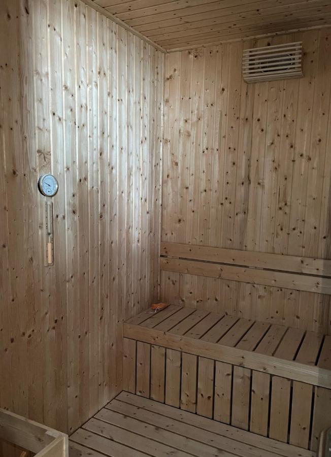 Forest City Golf Hotel نوساجايا المظهر الخارجي الصورة