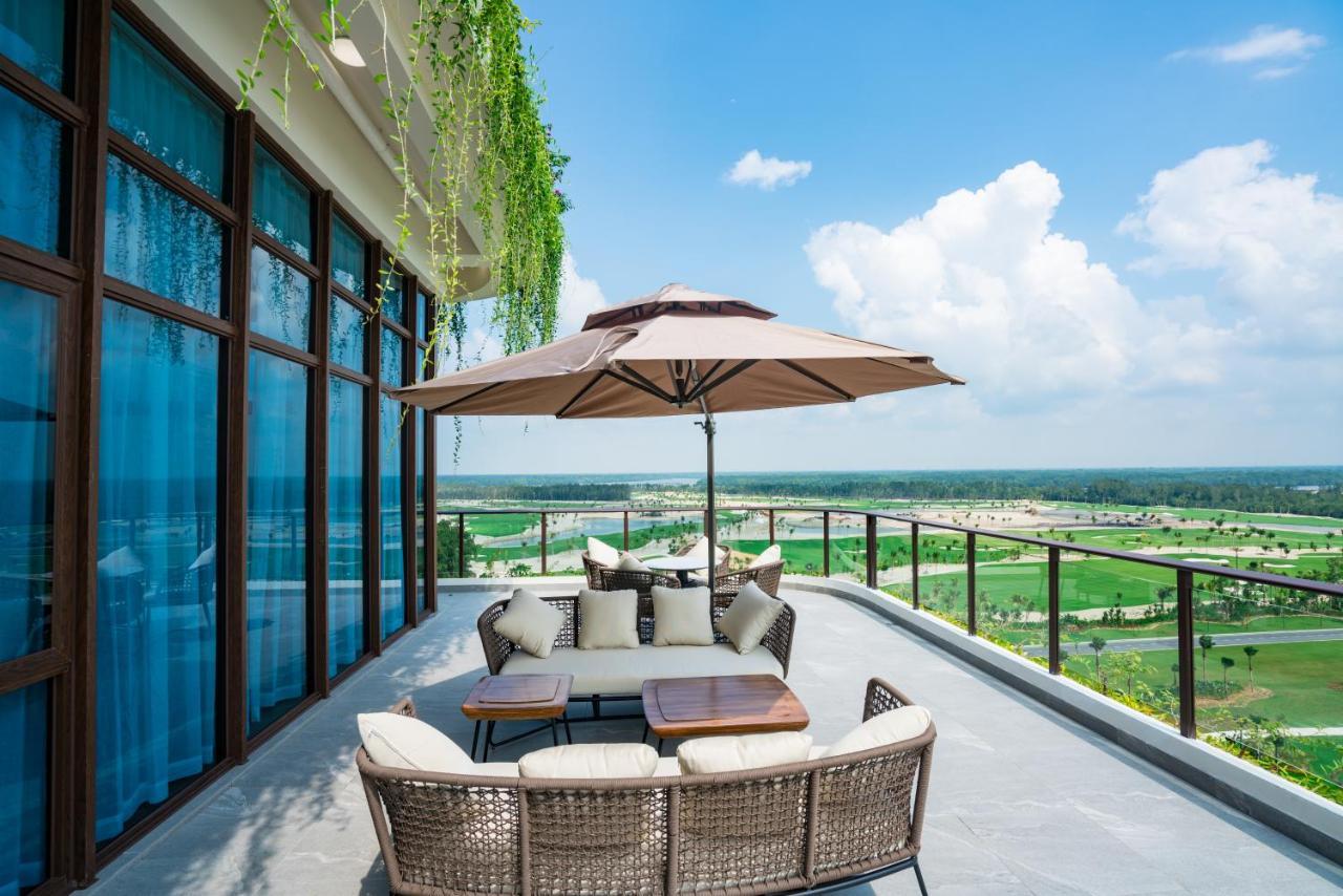Forest City Golf Hotel نوساجايا المظهر الخارجي الصورة