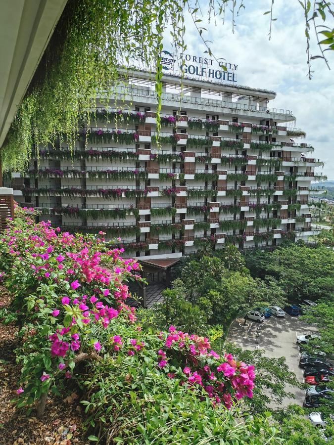 Forest City Golf Hotel نوساجايا المظهر الخارجي الصورة