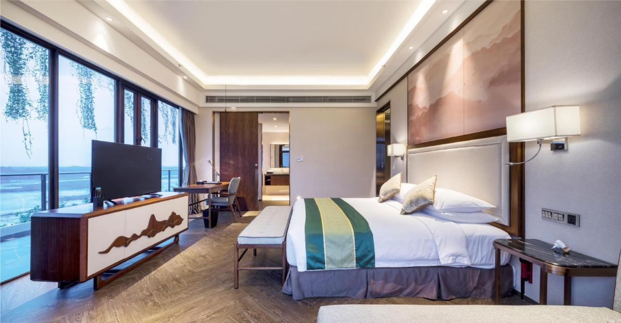 Forest City Golf Hotel نوساجايا المظهر الخارجي الصورة