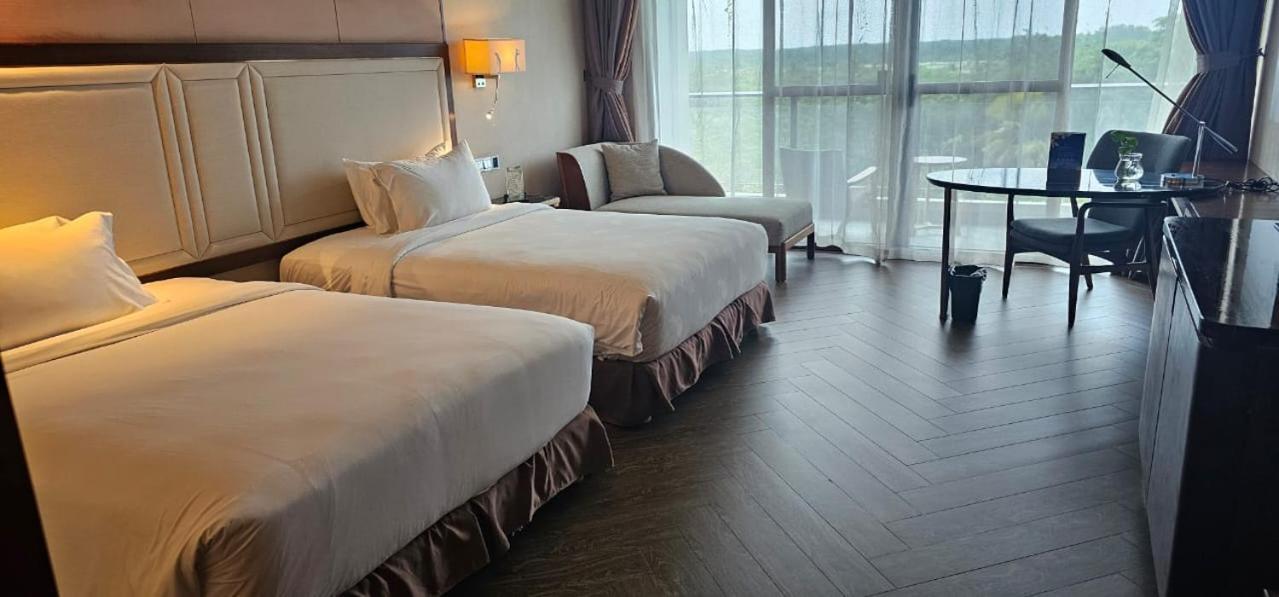 Forest City Golf Hotel نوساجايا المظهر الخارجي الصورة
